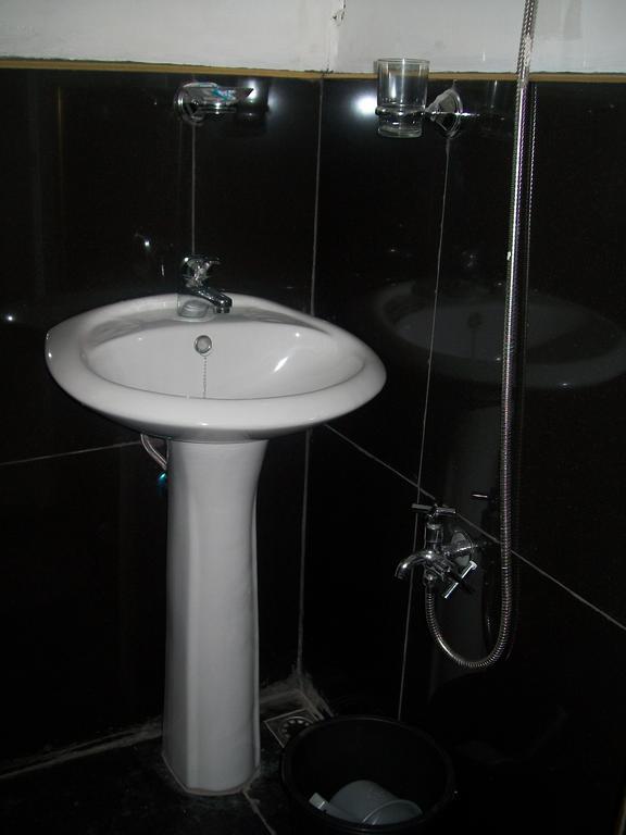 Charm Guest House Puerto Princesa Dış mekan fotoğraf
